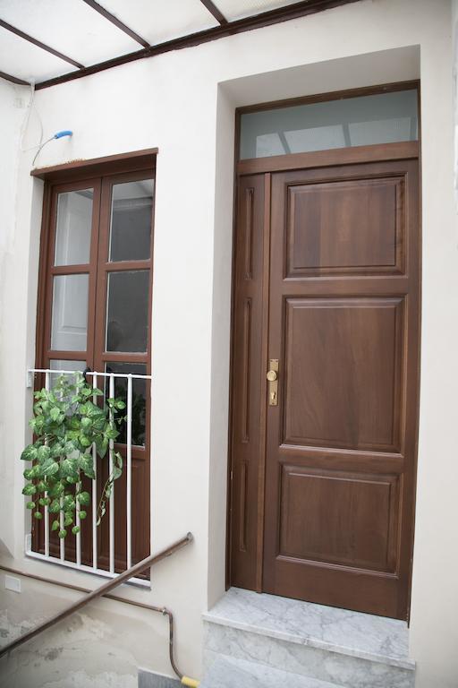 Sirhouse - Boutique Apartment In Ortigia Szirakúza Szoba fotó